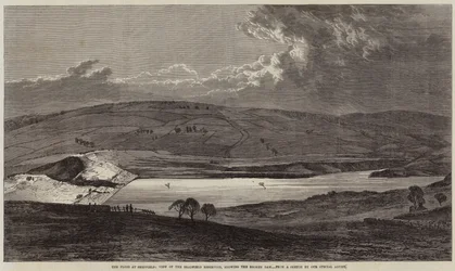 Die Flut in Sheffield, Blick auf das Bradfield Reservoir, zeigt den gebrochenen Damm